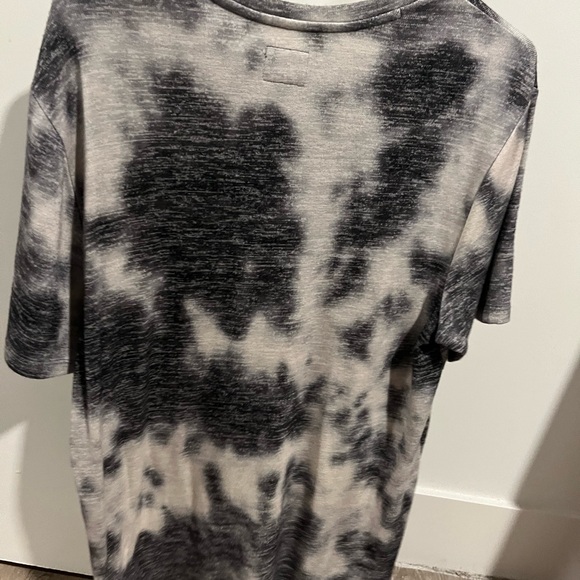 Mens Going Out V-Neck T - Picture 4 of 4